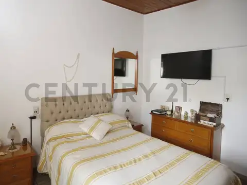 CASA EN VENTA DE DOS DORMITORIOS EN LA PLATA
