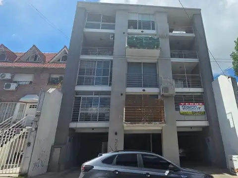 Dpto 2 amb frent BALCON ATZADO CON PARRILLA