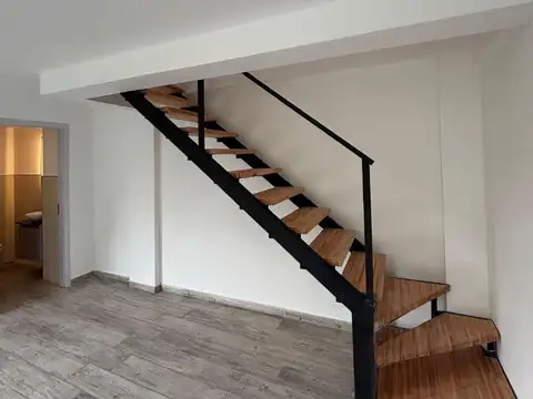ALQUILO DUPLEX SOBRE CAÑADA, 2 DORM, 2 B, A ESTRENAR