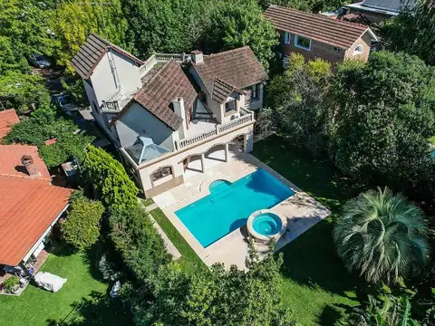 Casa en Alquiler en Olivos Golf Club, USD 2.000