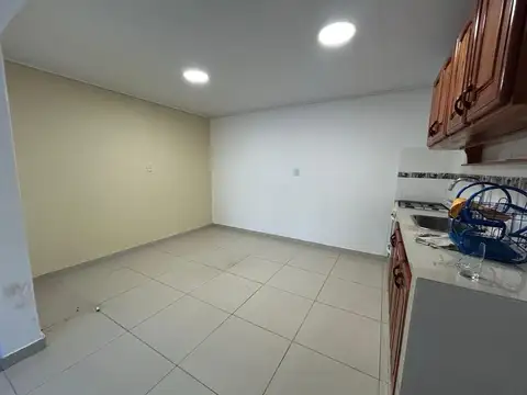 ALQUILER | CASA DE 2 DORMITORIOS – ZONA CARLOS PELLEGRINI Y AV. LAVALLE, POSADAS
