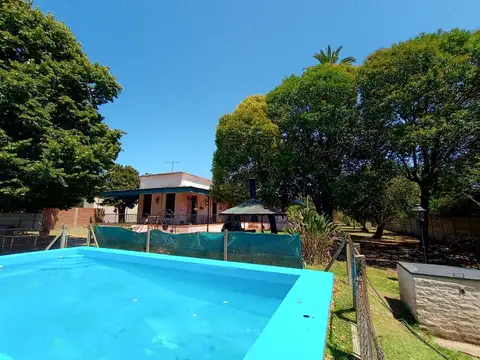 Casa en Venta con 5 cocheras