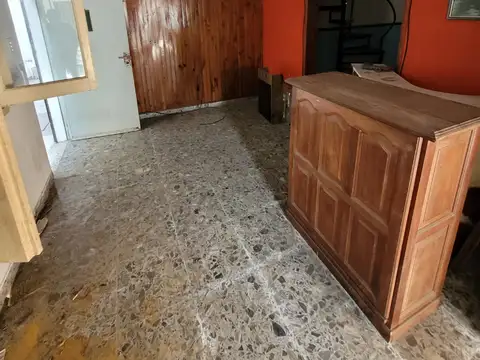 Local con casa en venta