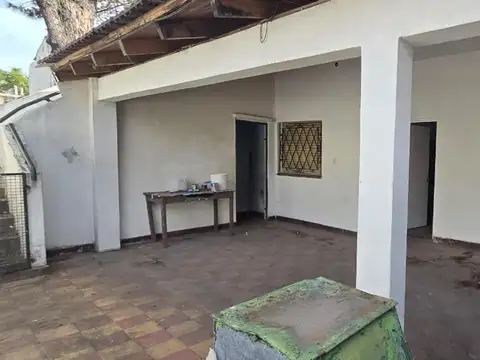 Casa en Alquiler en Isidro Casanova, $ 650.000
