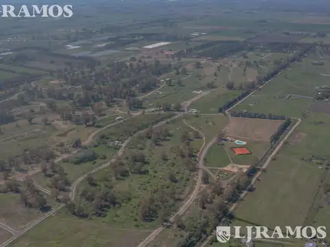 Pinares Country Club, Exaltación de la Cruz