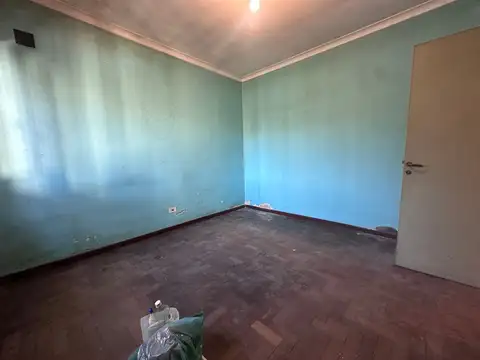 GRAN CASA CON INCREIBLE POTENCIAL 