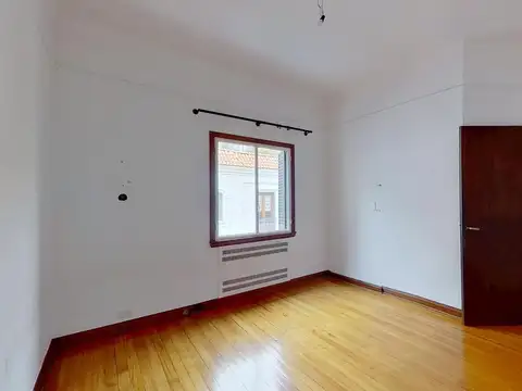Casa 6 ambientes con 3 baños