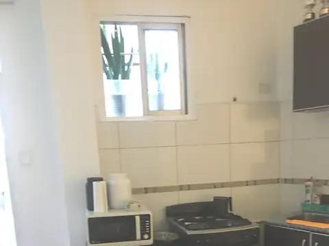 Depto Tipo Casa en Venta en Parque Centenario, USD 76.000