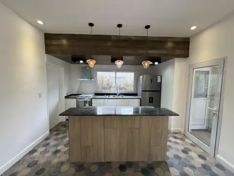 Venta casa San Lucas San Vicente Pileta