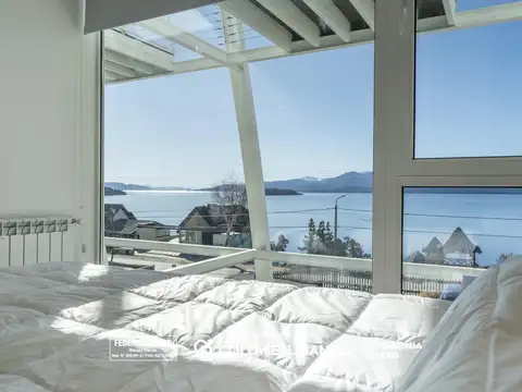 Departamento duplex con vista al lago en venta en San Carlos de Bariloche