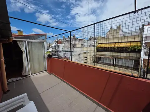 Departamento 6 ambientes con 2 baños