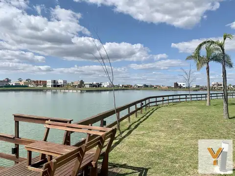 Lagos De Canning