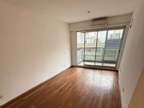 OPORTUNIDAD VENTA POR VIAJE 3 AMB. SIN COCHERA