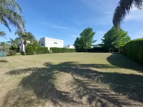 Av. Fuerza Aerea al 3100