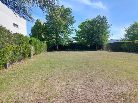 Terreno en Venta 22  mts Frente