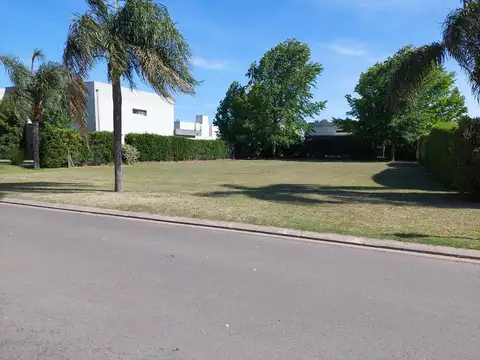 Terreno en Venta 22  mts Frente
