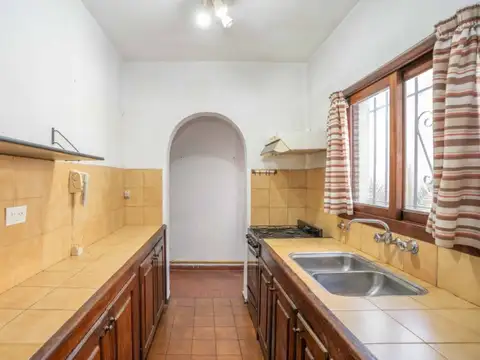 Casa 3 ambientes con 2 baños