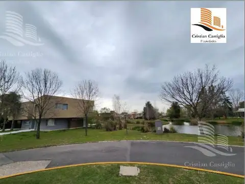 Casa 6 ambientes con 4 baños