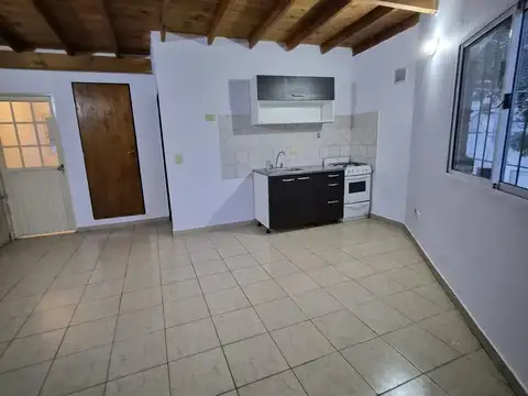 AV ADER 3300, Piso 1