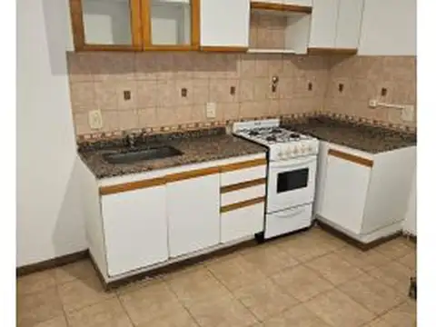 ALQUILER 1 dorm. + patio - tucuman 2800 consultas por whatsapp