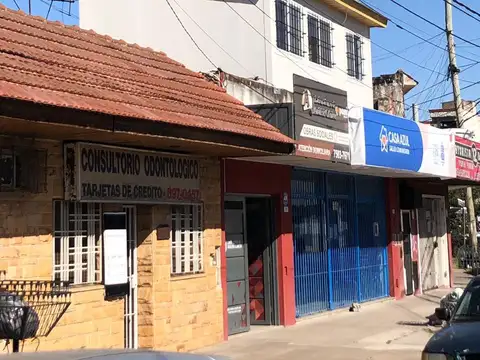 Local en Alquiler en Moron, $ 725.000