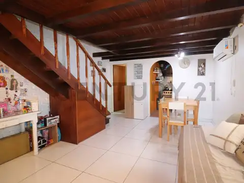 Venta departamento  3 ambientes en Florida 3