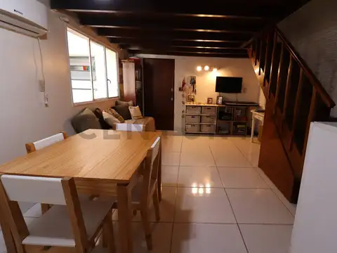 España 1459 1400, Piso 0