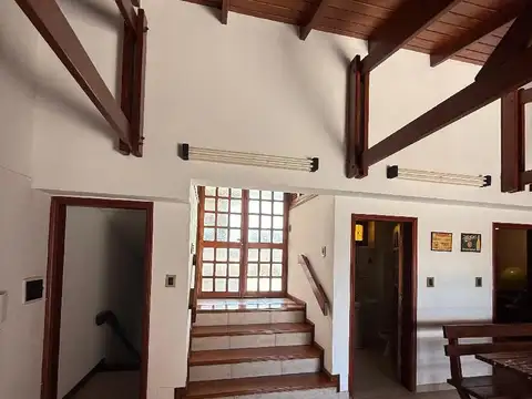 CF1195 - CASA EN VENTA Z/ BOLÍVAR ENTRE GRAL. PAZ Y 25 DE MAYO