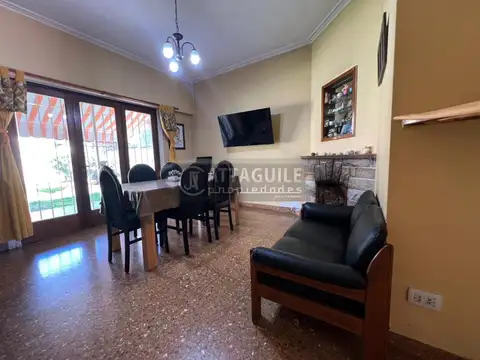Casa 4 ambientes con 1 baño