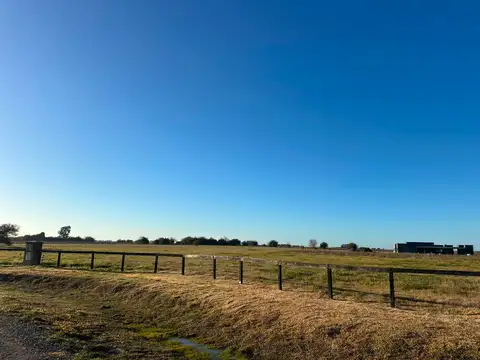 Lote de 11.000 m² en Chacras de La Trinidad | Financiación Disponible
