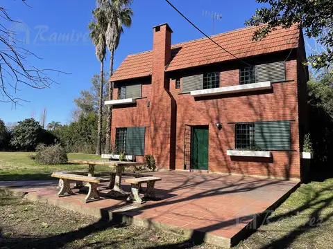 Casa Quinta En Venta 2600 m2 - La Reja, Moreno