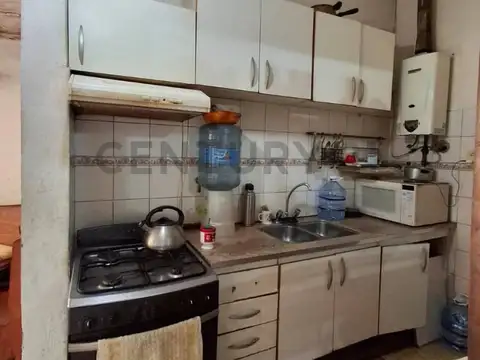 CASA EN VENTA A RECICLAR CALLE 3 ENTRE 521 Y 522  TOLOSA