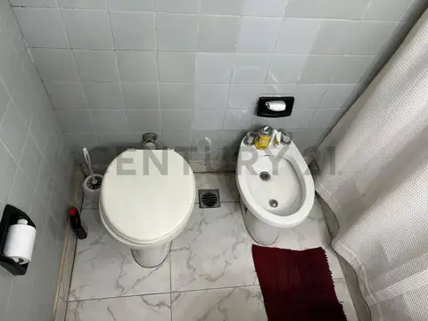 Venta Departamento 2 ambientes Balcon Flores