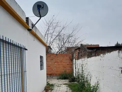Casa en Venta con 4 cocheras
