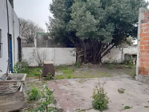 Casa en venta en Isidro Casanova