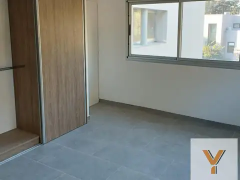 Casa en Venta en Berazategui, USD 215.000