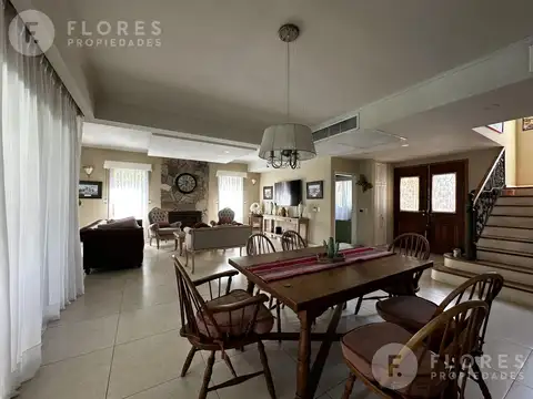 Casa en Venta al Oeste