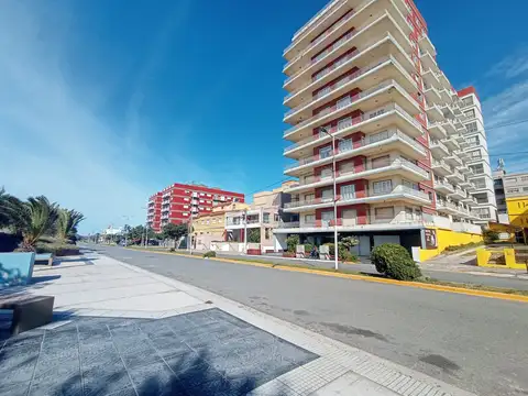 Av.Costanera 2400, Piso 9