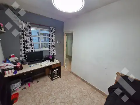VENTA CASA 4 DORMITORIOS, ANIBAL TROILO AL 1800 - CIPOLLETTI