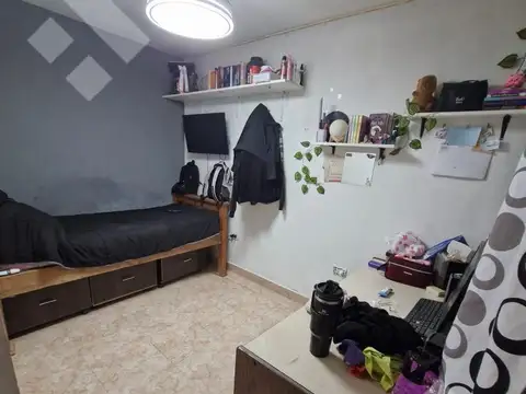 Casa 5 ambientes con 1 baño