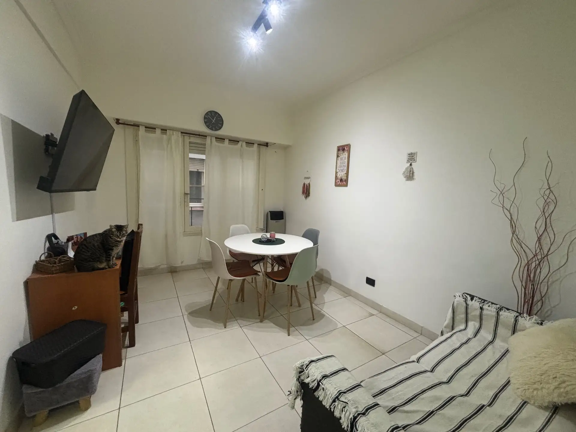 Venta Departamento 3 ambientes. Zona Hermitage