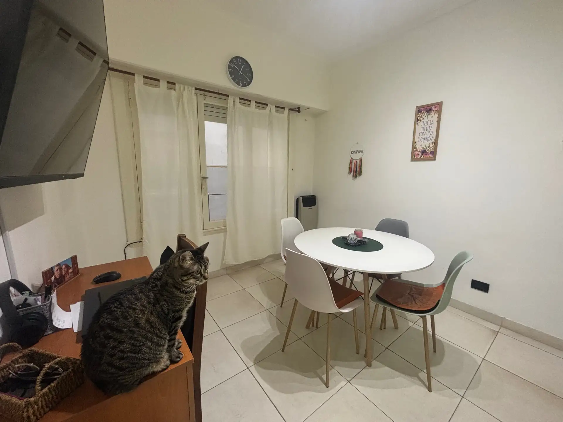 Venta Departamento 3 ambientes. Zona Hermitage