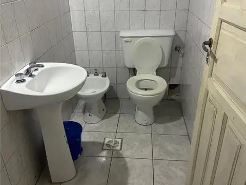Oficina 2 ambientes con 1 baño
