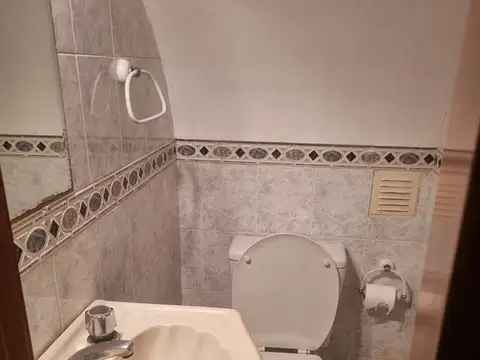 Depto Tipo Casa en Venta en Ramos Mejia Norte, USD 160.000