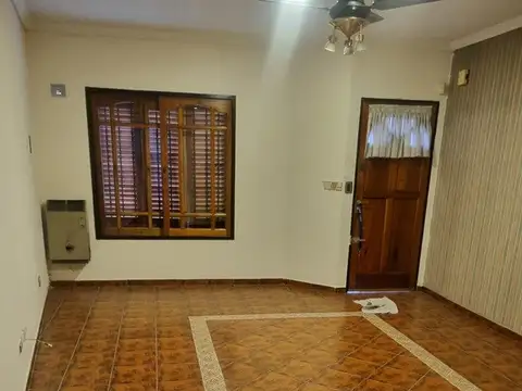 Depto Tipo Casa en Venta de 4 ambientes