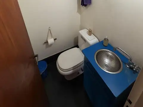 Casa 4 ambientes 2 baños patio 130m2 a metros jonte y nazca