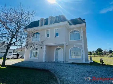 Casa en Alquiler Temporal de 4 dormitorios