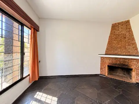 Casa en Alquiler 61 años
