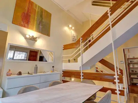 Depto Tipo Casa en Venta de 4 dormitorios