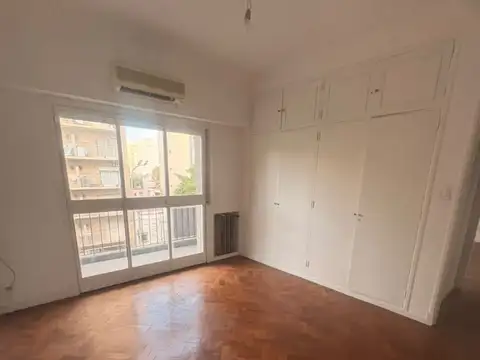 Departamento en Venta en Flores Norte, USD 180.000